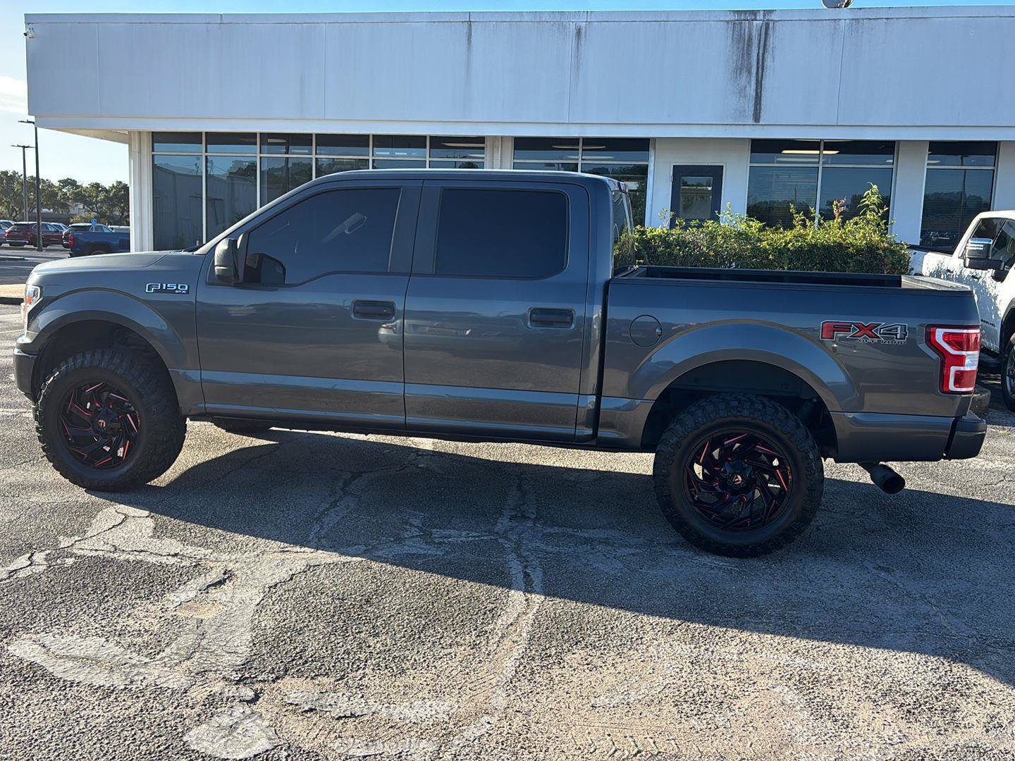 Used 2020 Ford F150 XL w/ Equipment Group 101A Mid AWD/4WD image 4