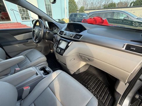 Used 2016 Honda Odyssey EX-L image 30
