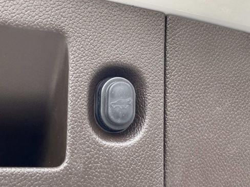 Used 2019 Chevrolet Tahoe Premier image 6