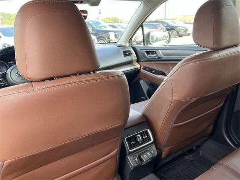 Used 2019 Subaru Outback 2.5i Touring image 19