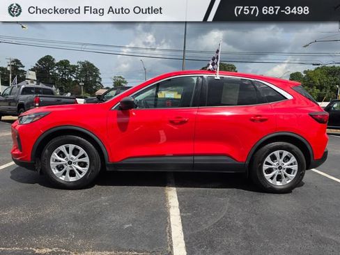 Used 2024 Ford Escape Active FWD image 2