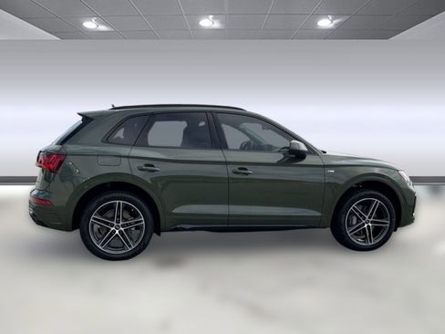 Used 2023 Audi Q5 e Premium Plus image 8