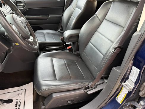 Used 2016 Jeep Patriot High Altitude FWD image 10