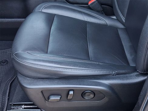 Used 2021 Chevrolet Tahoe Z71 w/ Luxury Package image 27