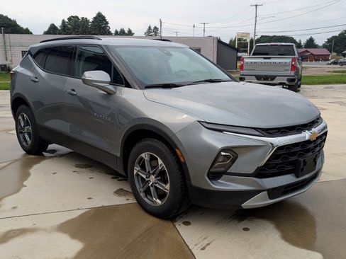 Used 2024 Chevrolet Blazer LT AWD/4WD image 6