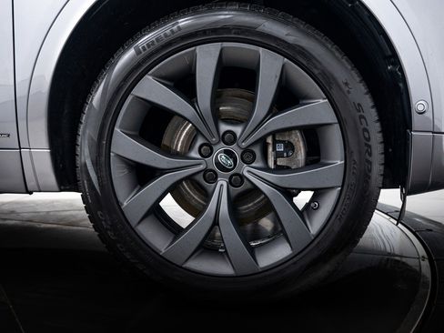 Used 2021 Land Rover Discovery Sport SE R-Dynamic image 23