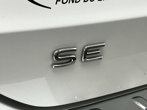 Used 2022 Volkswagen Taos SE AWD/4WD image 29