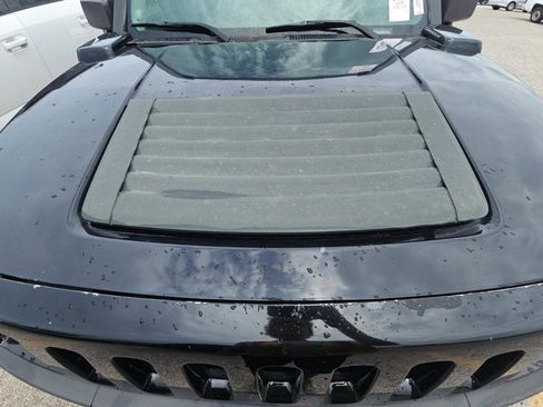 Used 2010 HUMMER H3 Luxury AWD/4WD image 16