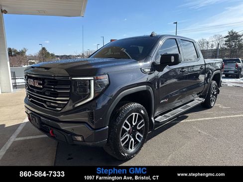 Used 2023 GMC Sierra 1500 AT4 w/ Technology Package image 3