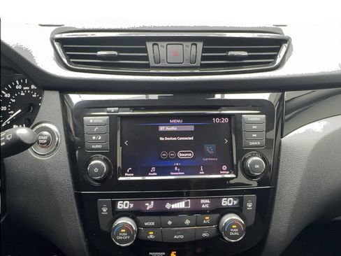 Used 2020 Nissan Rogue Sport SV FWD image 44