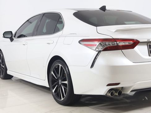 Used 2019 Toyota Camry XSE FWD image 21
