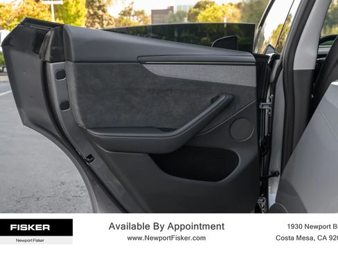 Used 2026 Tesla Model Y AWD image 16