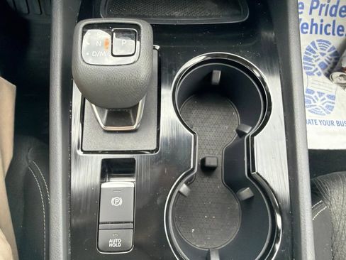 Used 2025 Nissan Rogue SV AWD/4WD image 30