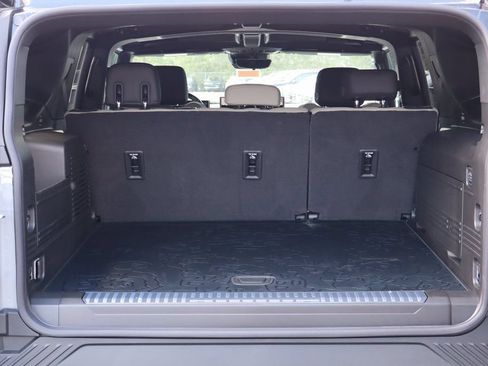 New 2026 GMC Hummer EV SUV AWD/4WD image 23