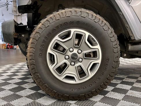 Used 2020 Jeep Gladiator Sport w/ Trailer Tow Package image 8