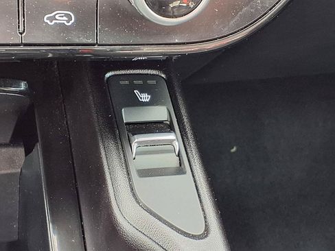 Certified 2025 Kia Telluride S FWD image 17