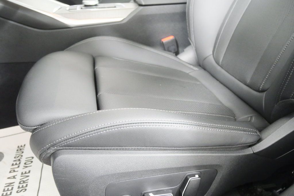 Certified 2025 BMW 430i w/ Premium Package RWD image 9