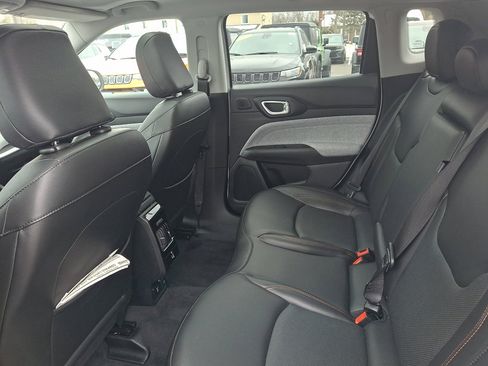 Used 2022 Jeep Compass Latitude w/ Sun and Sound Group image 20