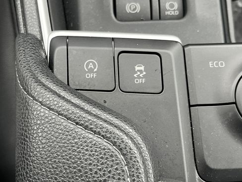 Used 2024 Toyota Grand Highlander XLE image 11