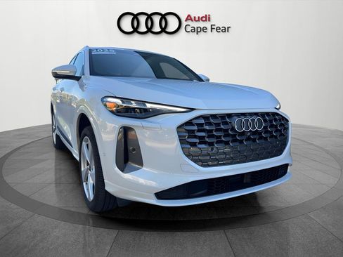 Certified 2025 Audi Q5 Premium w/ Premium Plus AWD/4WD image 7
