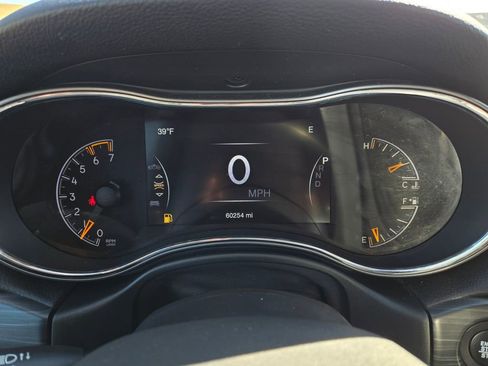 Used 2020 Jeep Grand Cherokee Limited X image 21