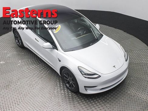 Used 2018 Tesla Model 3 Long Range AWD/4WD image 3