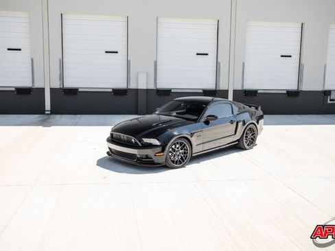 Used 2013 Ford Mustang GT Premium RWD image 33