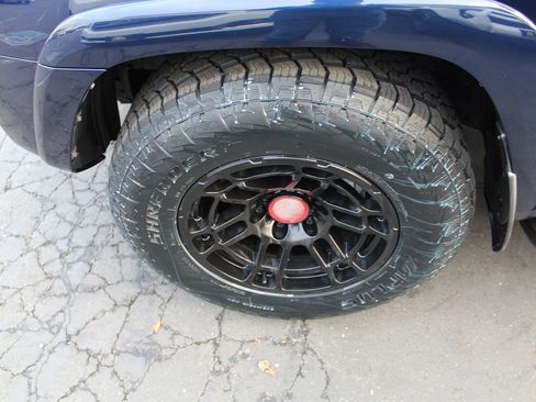 Used 2014 Toyota 4Runner SR5 image 11