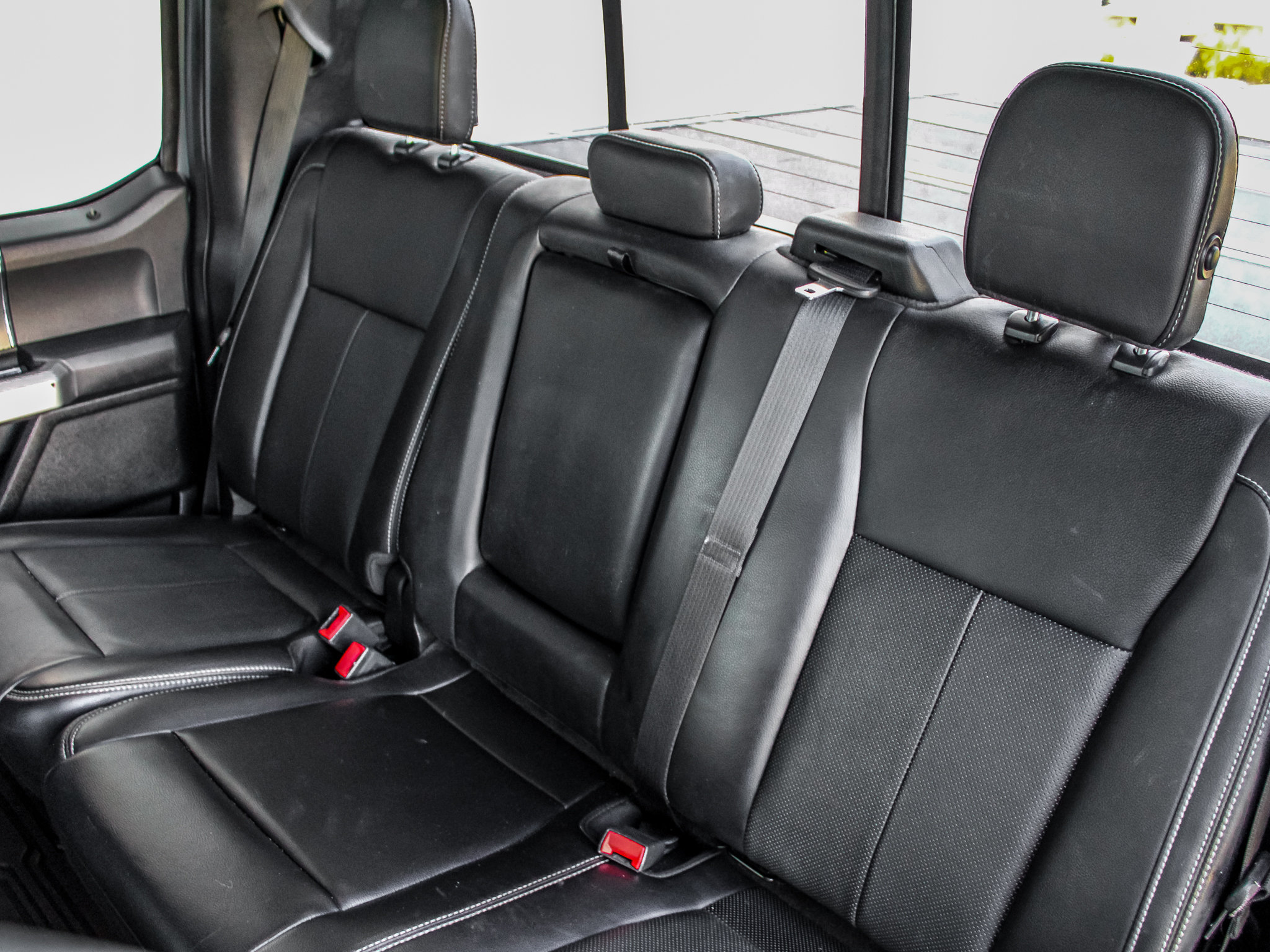 Used 2019 Ford F150 Lariat w/ Equipment Group 502A Luxury AWD/4WD image 21