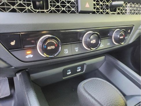 Used 2025 Honda Accord SE image 31