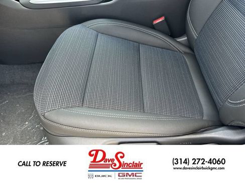 New 2026 Buick Envista Preferred FWD image 12
