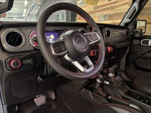 Used 2022 Jeep Gladiator Rubicon w/ LED Lighting Group image 2