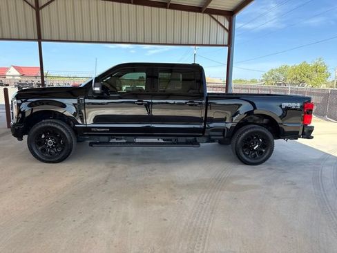 Used 2025 Ford F250 Lariat w/ Lariat Ultimate Package AWD/4WD image 4