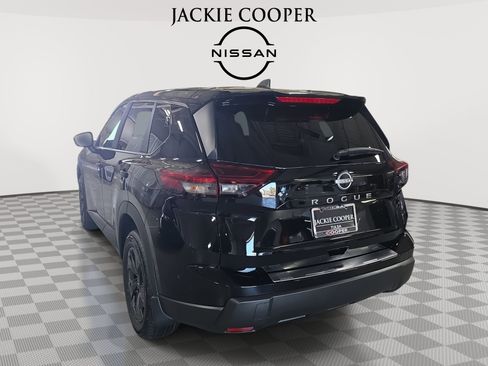 New 2026 Nissan Rogue SV w/ Cold Weather Package FWD image 7