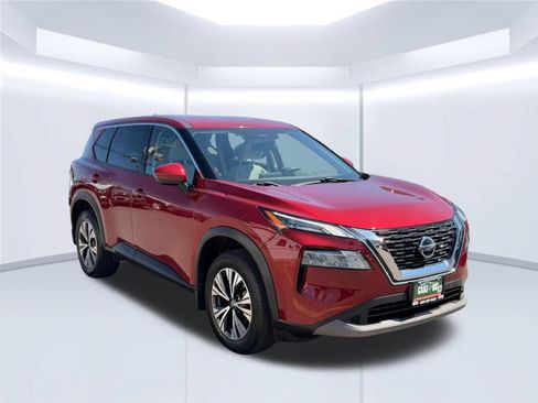 Used 2021 Nissan Rogue SV AWD/4WD image 3
