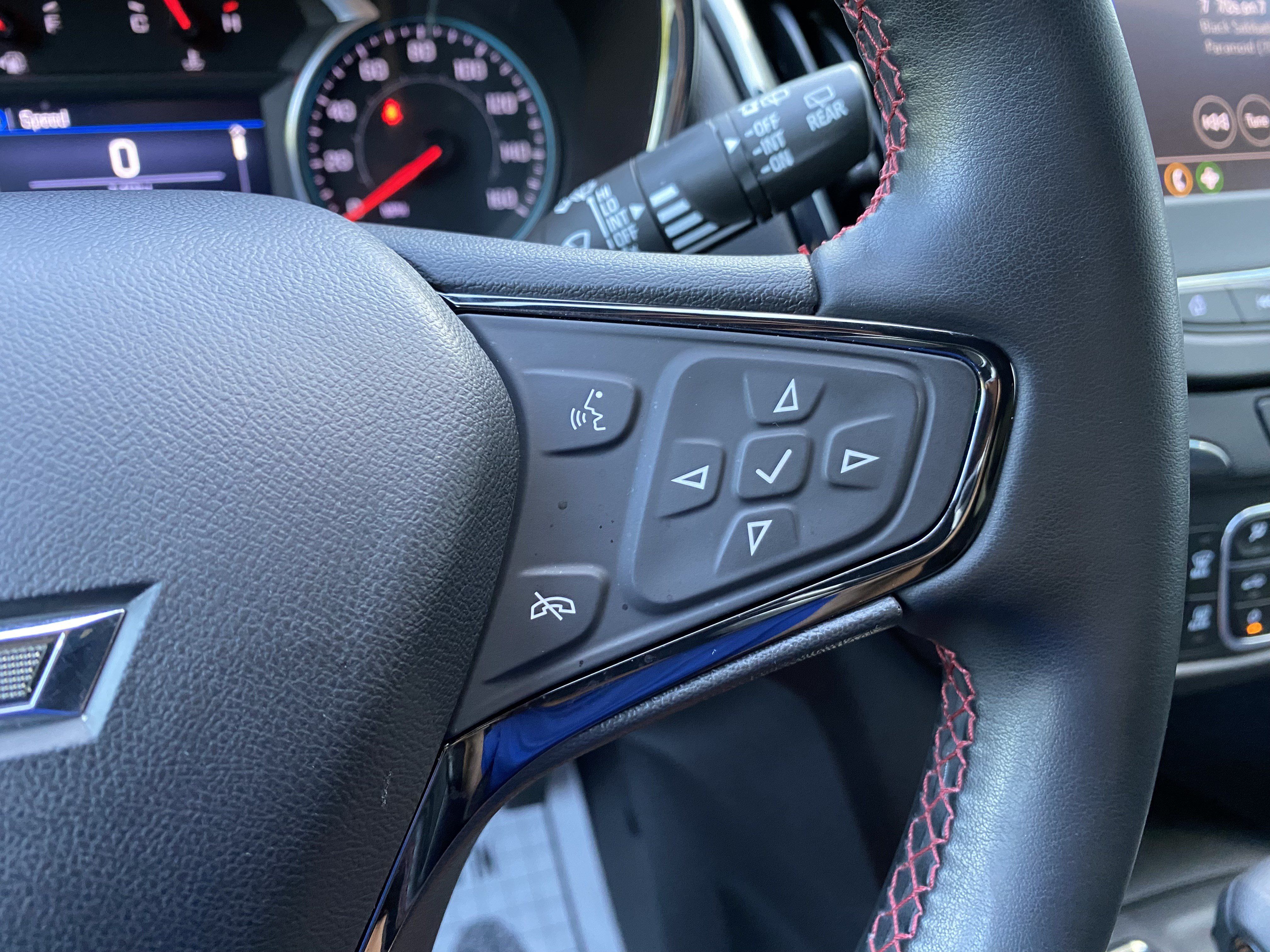 Used 2023 Chevrolet Equinox RS AWD/4WD image 20