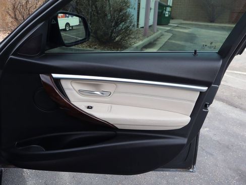 Used 2018 BMW 330i xDrive Sedan image 26
