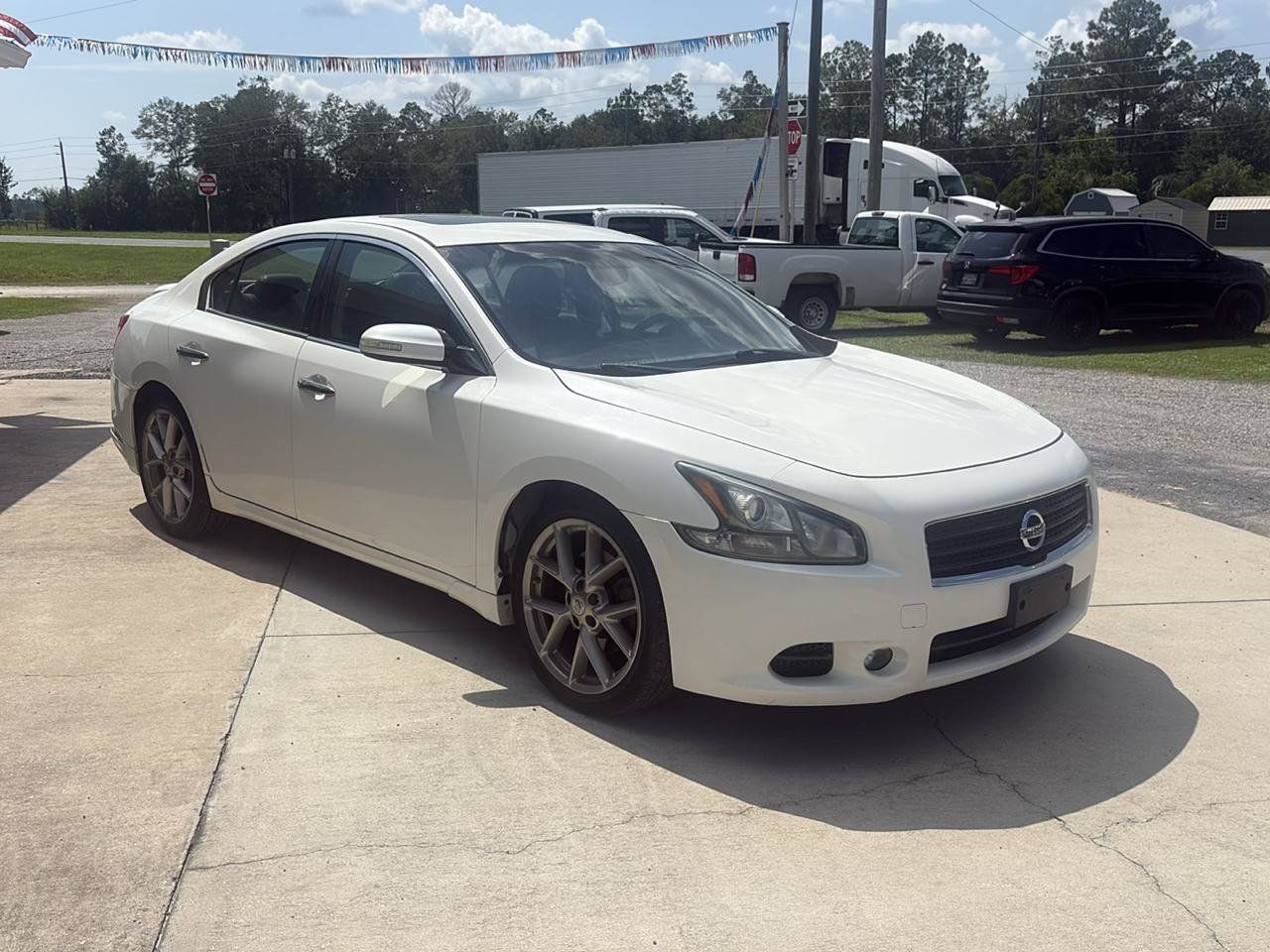 Used 2011 Nissan Maxima 3.5 SV w/ Sport Pkg FWD image 3