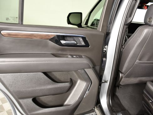Used 2025 Chevrolet Tahoe Z71 AWD/4WD image 49