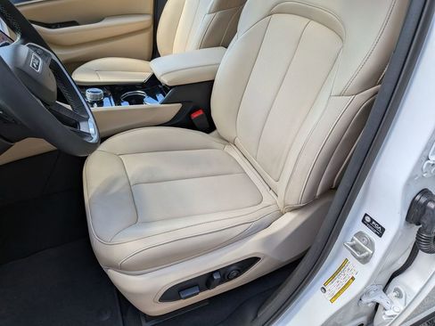 Used 2023 Jeep Grand Cherokee Limited w/ Luxury Tech Group II AWD/4WD image 24
