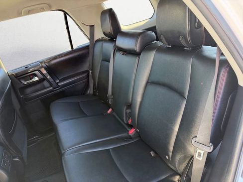 Used 2016 Toyota 4Runner TRD Pro AWD/4WD image 31