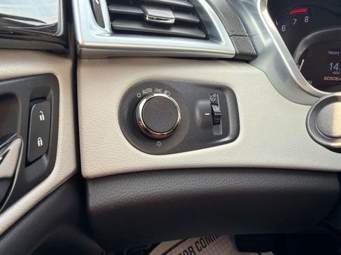 Used 2016 Cadillac SRX Luxury w/ Driver Awareness Package AWD/4WD image 31