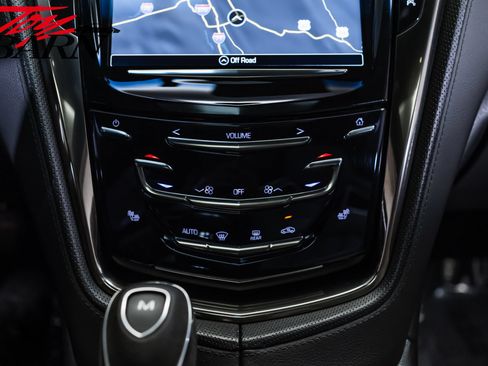 Used 2017 Cadillac CTS V w/ Luxury Package RWD image 45