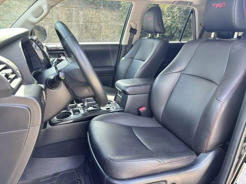 Used 2020 Toyota 4Runner TRD Off-Road Premium w/ Moonroof Package AWD/4WD image 11