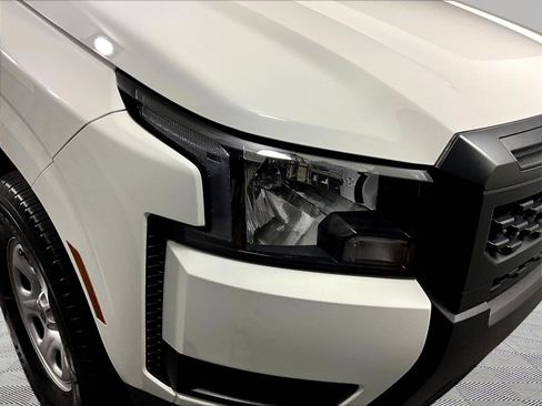 Certified 2025 Nissan Frontier S AWD/4WD image 32