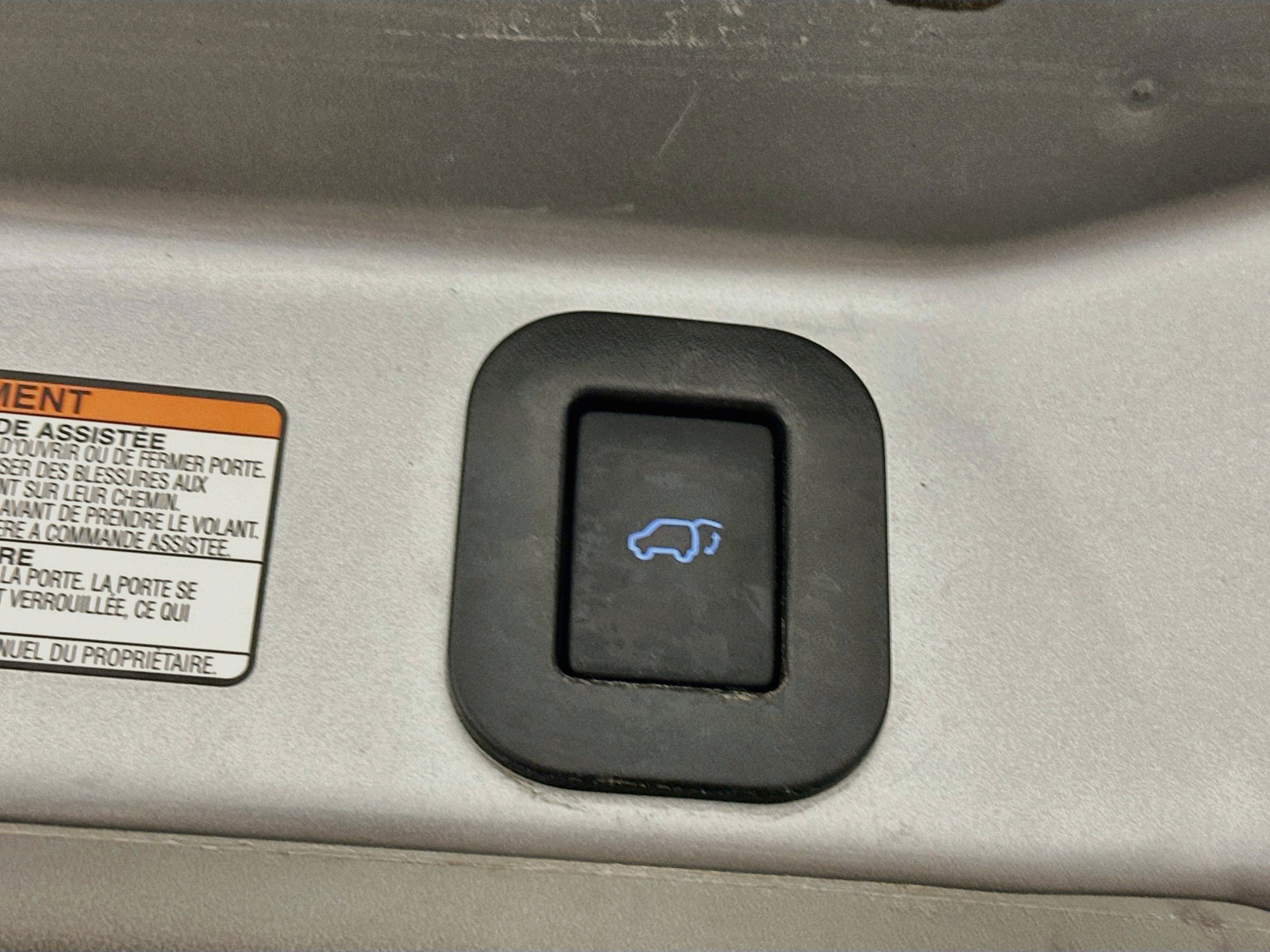 Used 2016 Toyota Sienna XLE w/ XLE Navigation Package FWD image 33