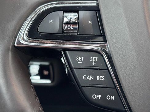 Used 2023 Lincoln Nautilus Reserve image 18