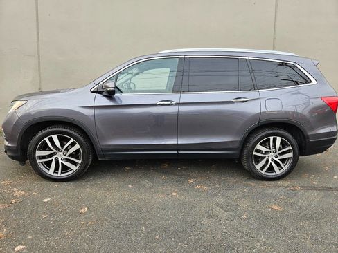 Used 2016 Honda Pilot Touring image 3