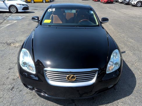 Used 2004 Lexus SC 430 Convertible image 3