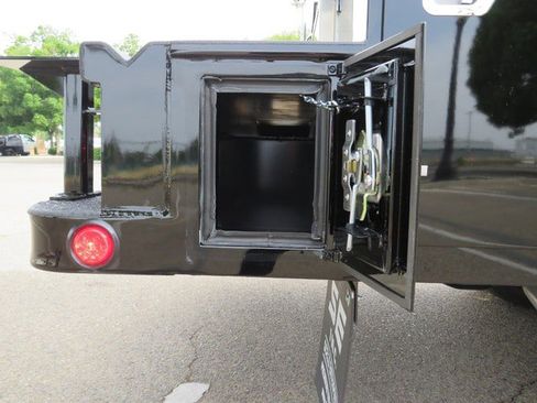 New 2023 RAM 5500 Tradesman w/ Chrome Appearance Group image 31